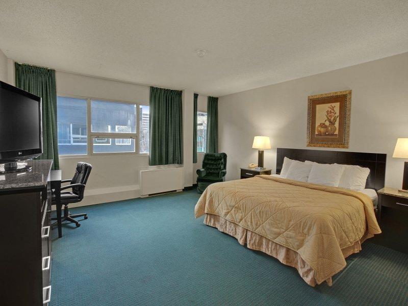 Comfort Inn & Suites Edmonton Buitenkant foto